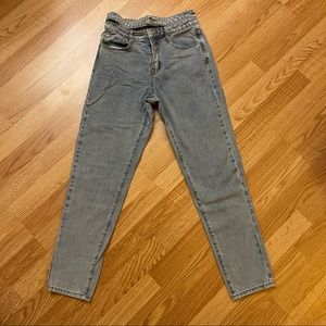 light wash mom jeans